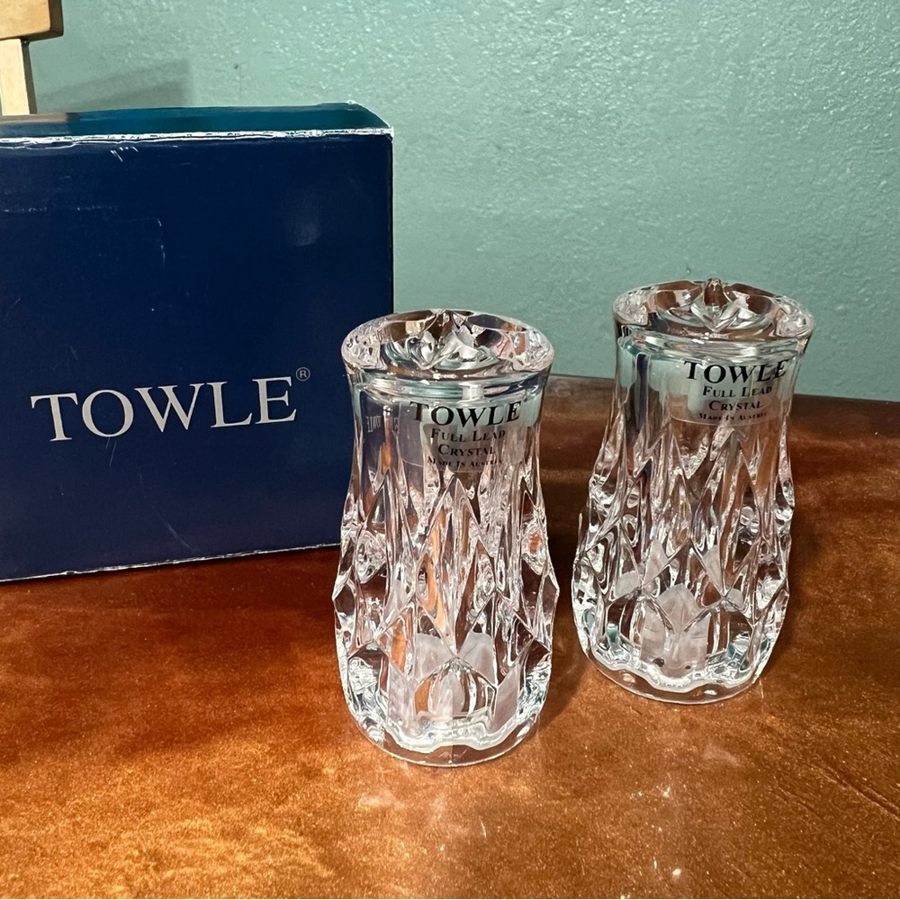 New Towle Full Lead Crystal Salt and Pepper Shaker Made in Austria